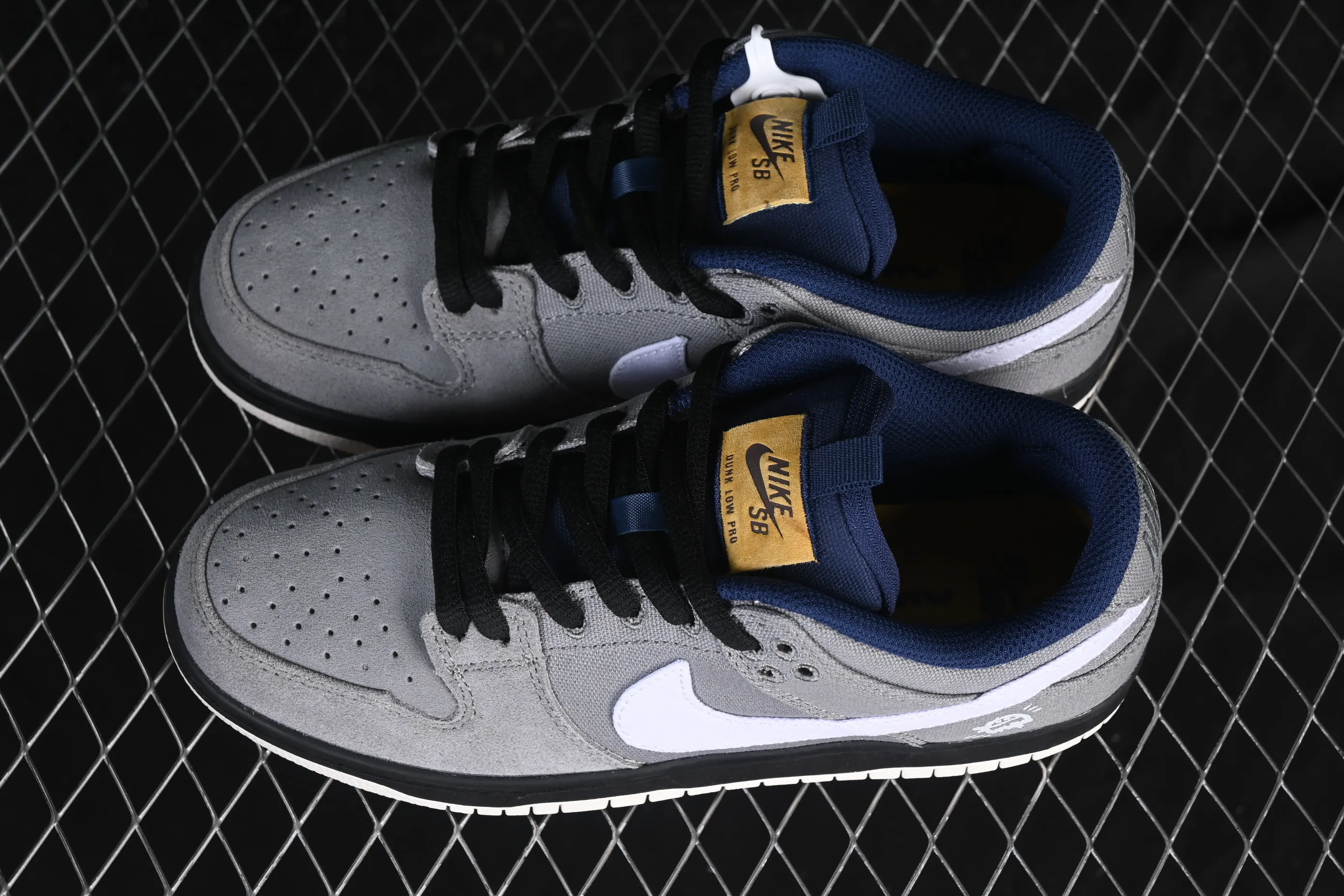 All categories Nk SB Dunk series Nk SB Dunk Low low-top sneakers Nike SB Dunk Low canvas splicing SB low-top casual sneakers DX6775-400
